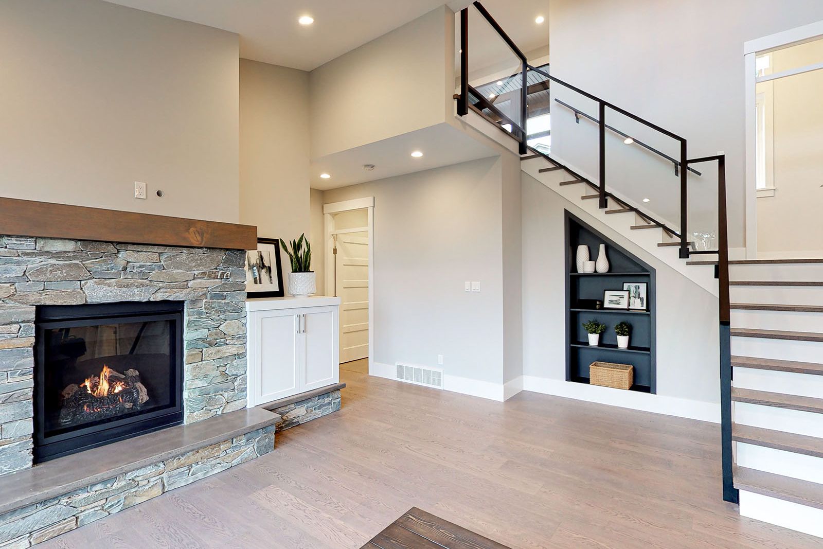 A house interior for 3579 Collingwood Drive