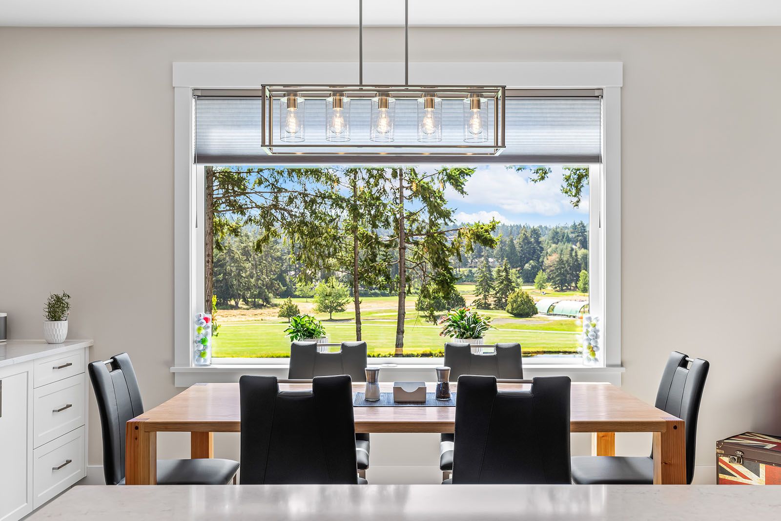 House interior for 2255 Foxrun