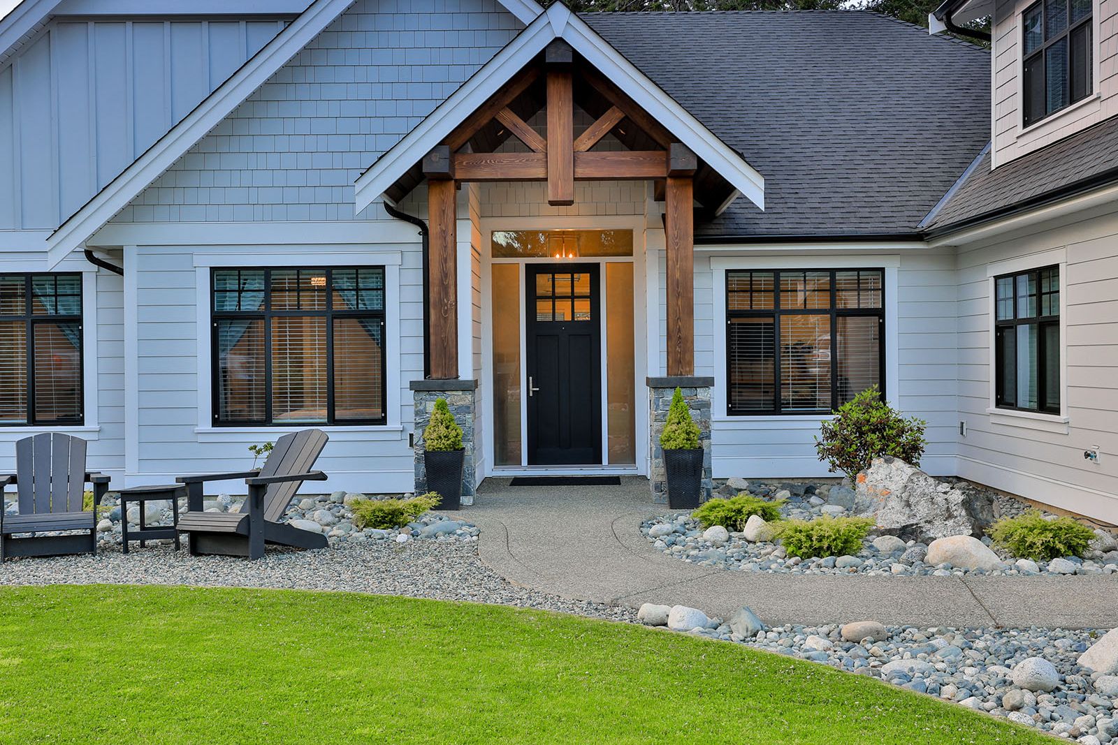 House exterior from 3323 Henley