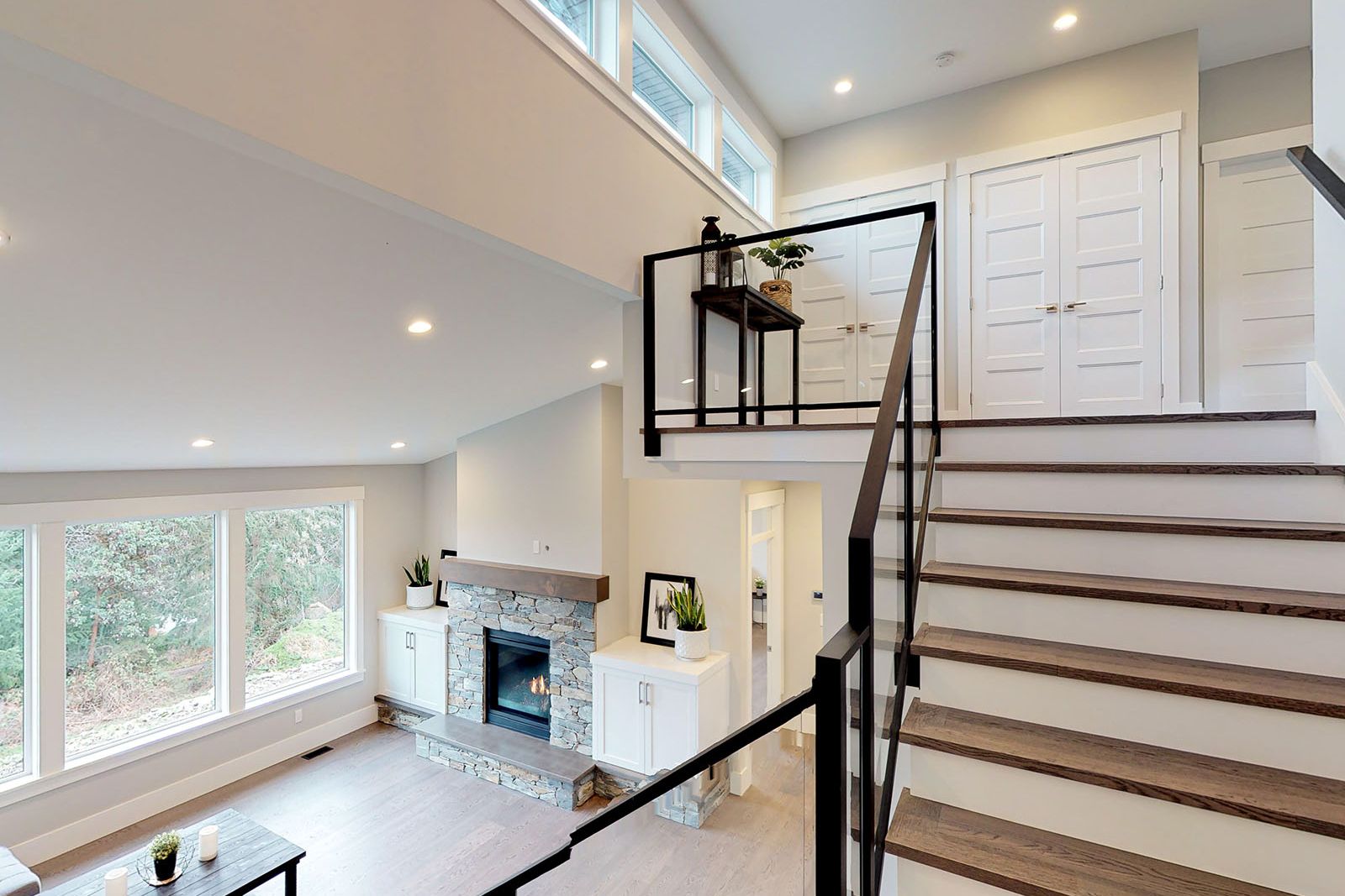A house interior for 3579 Collingwood Drive