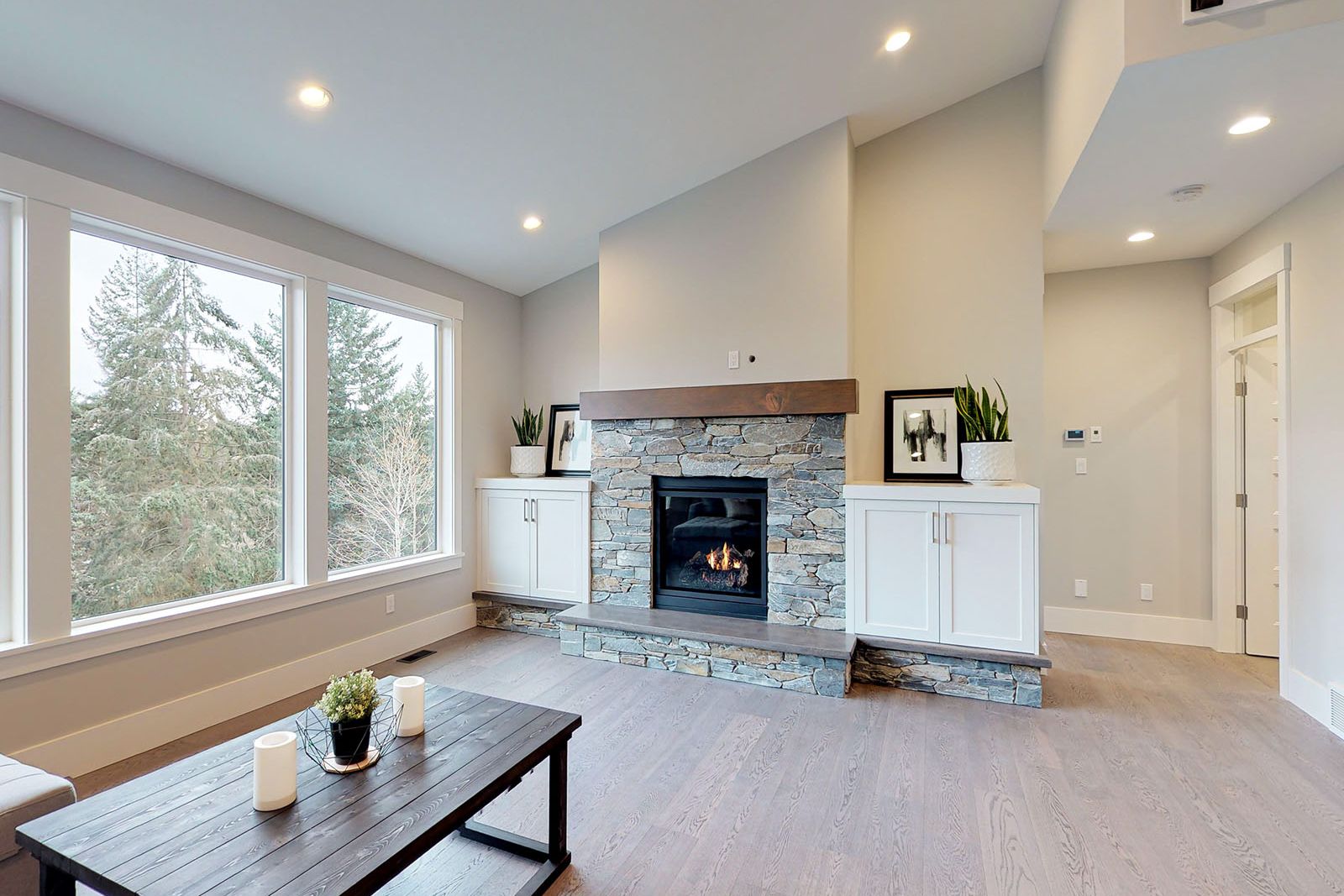 A house interior for 3579 Collingwood Drive