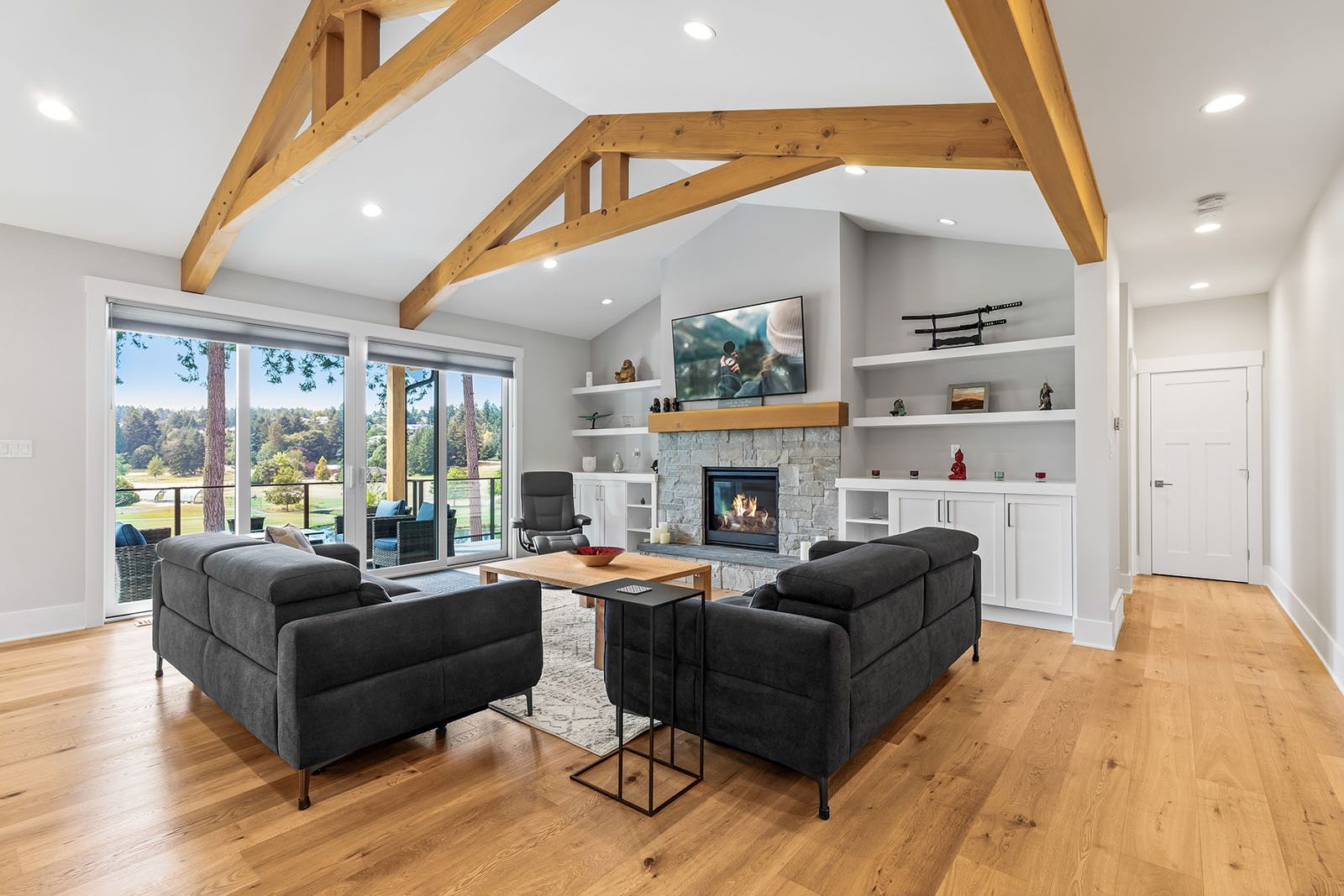 House interior for 2255 Foxrun