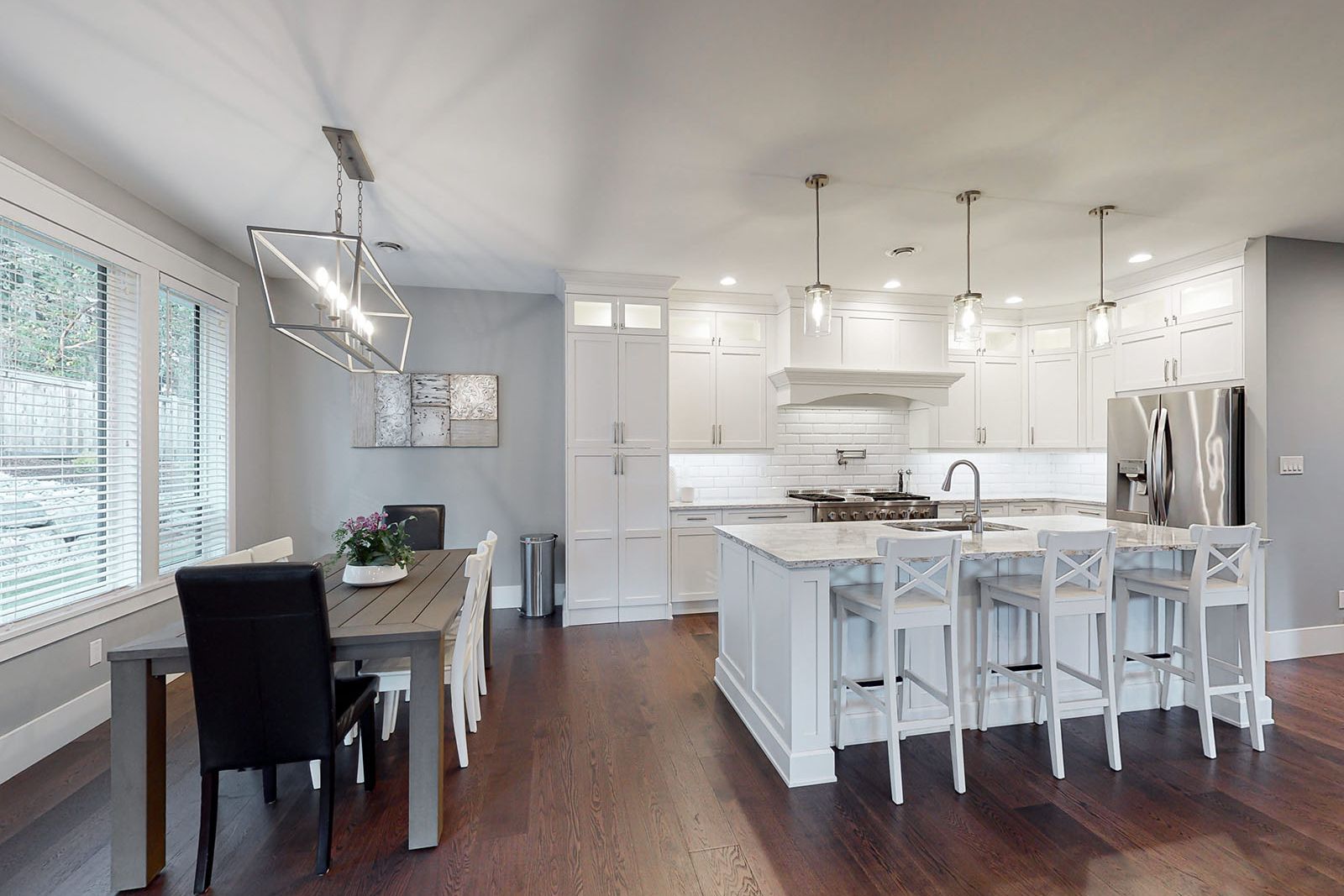 House interior from 3323 Henley