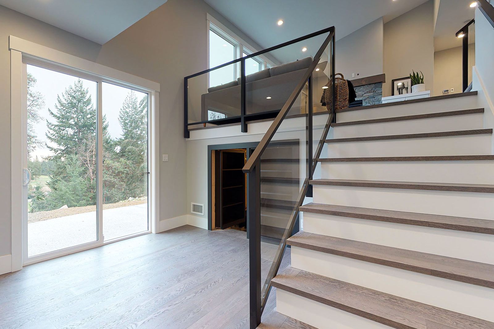 A house interior for 3579 Collingwood Drive