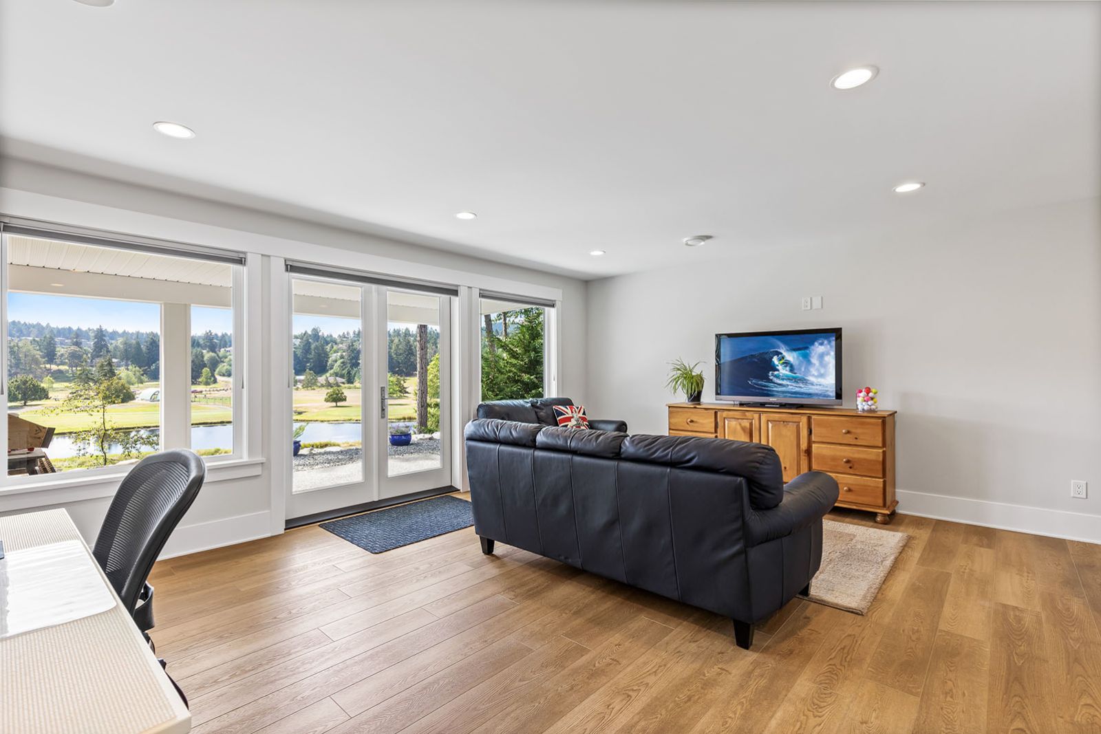 House interior for 2255 Foxrun