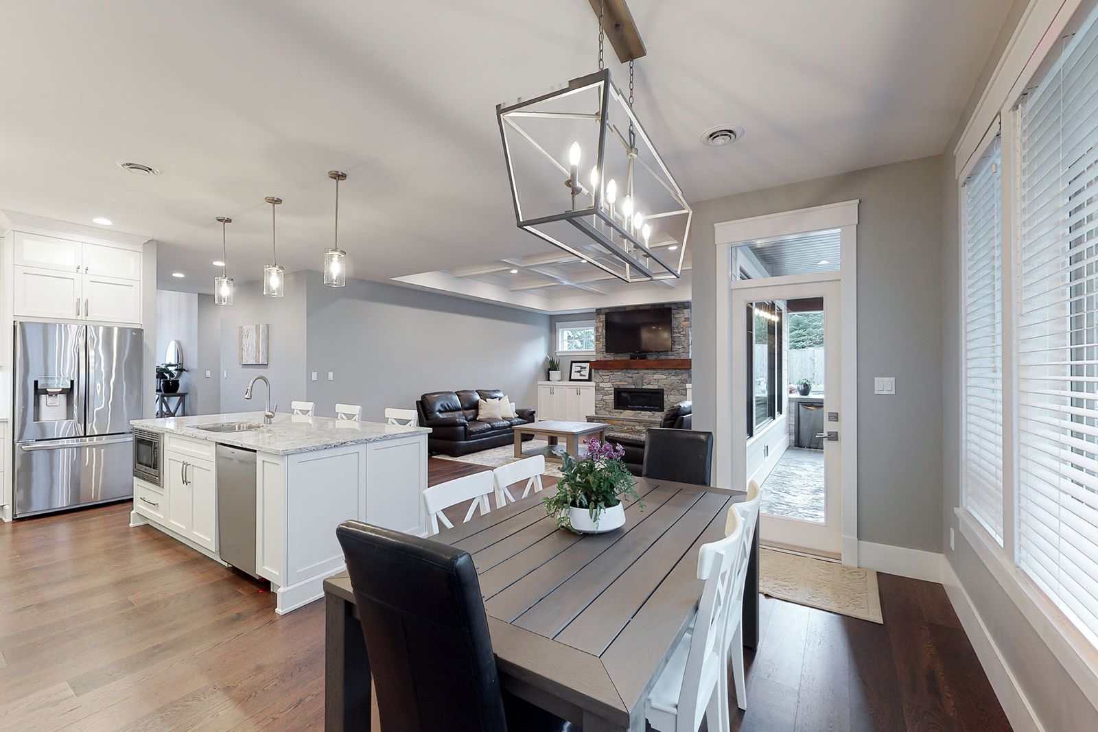 House interior from 3323 Henley