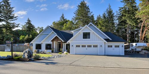 House exterior from 3323 Henley