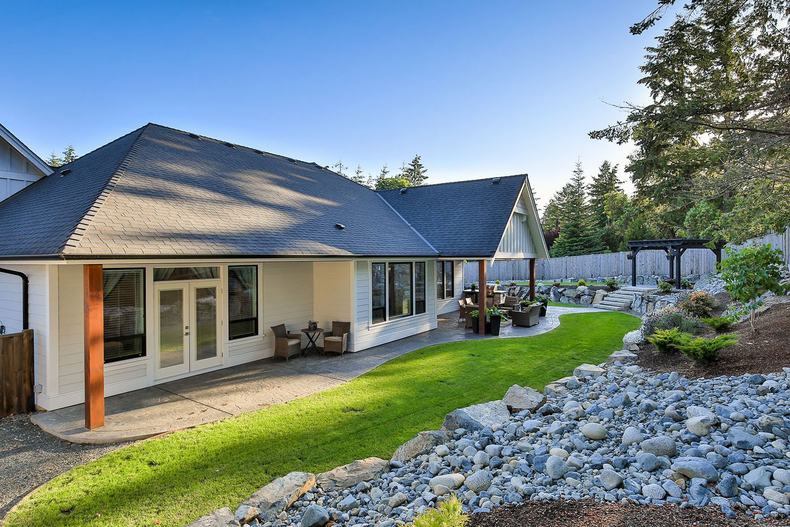 House exterior from 3323 Henley