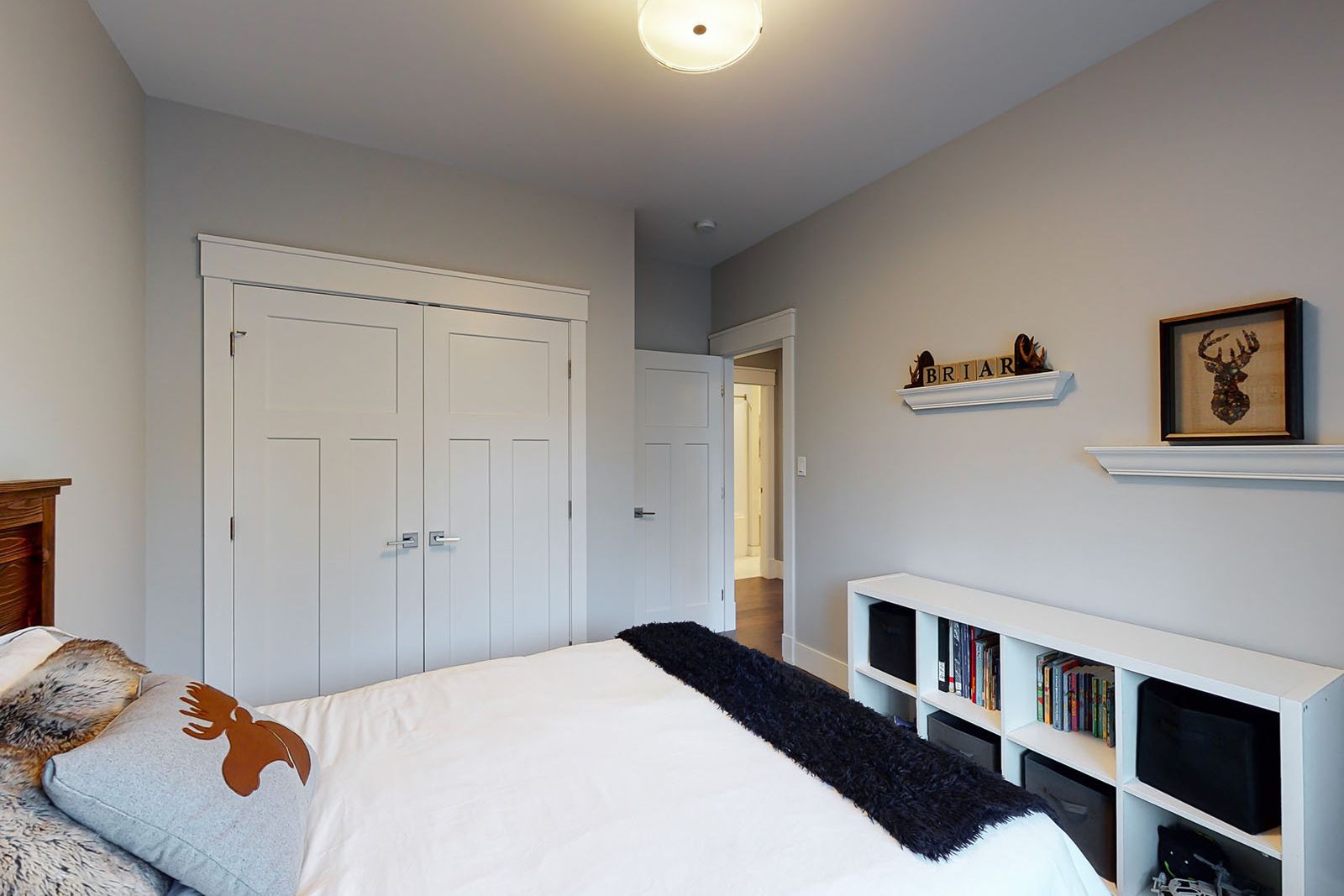 House interior from 3323 Henley