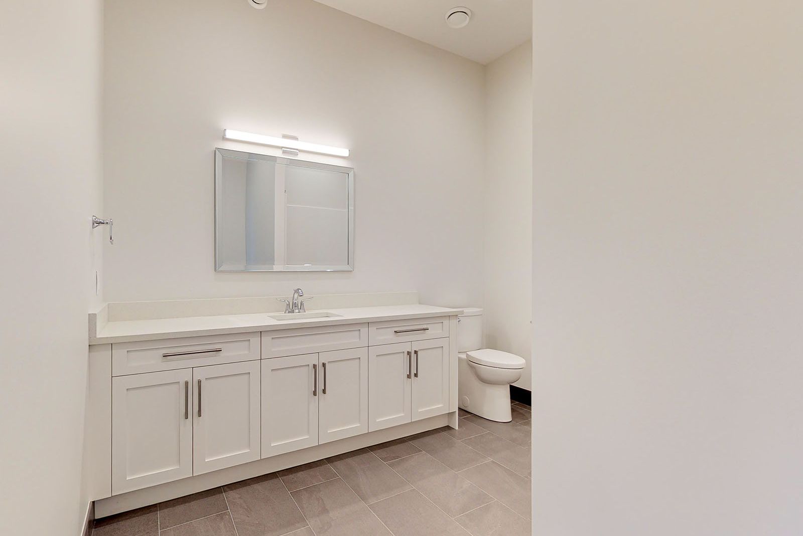 A house interior for 3579 Collingwood Drive