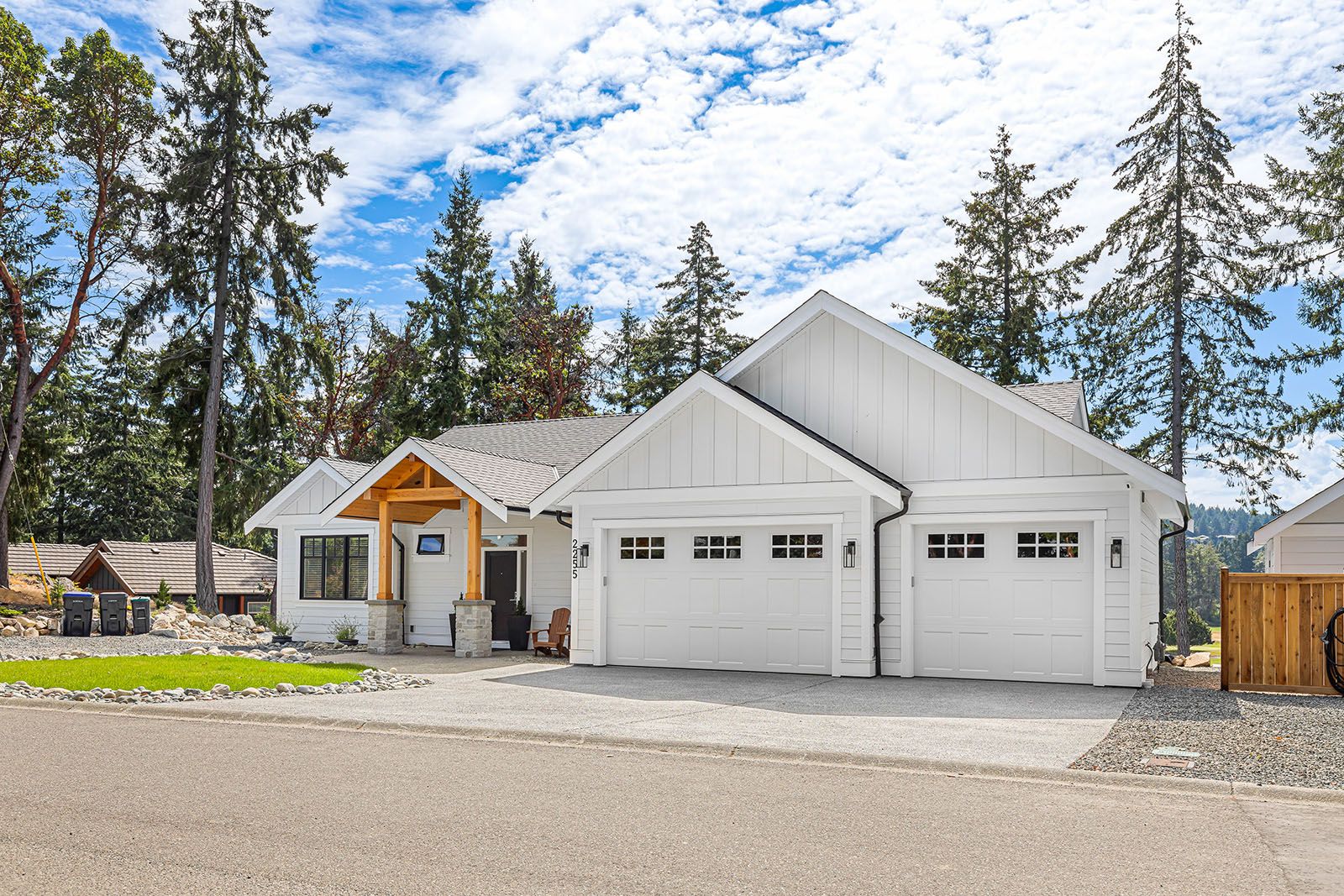 House exterior for 2255 Foxrun