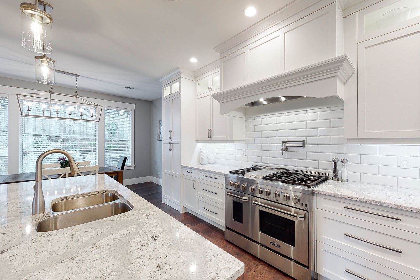 House interior from 3323 Henley