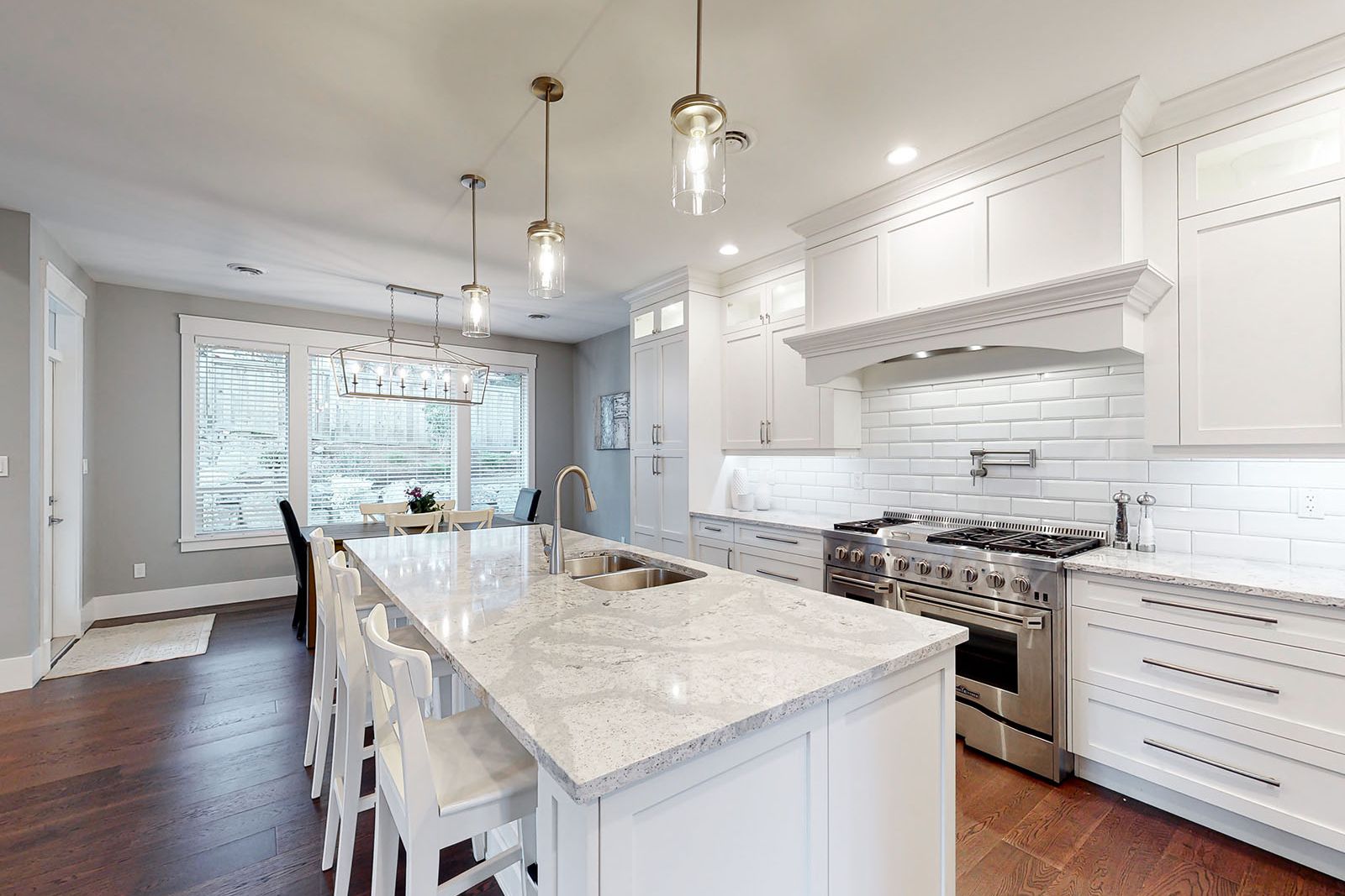 House interior from 3323 Henley