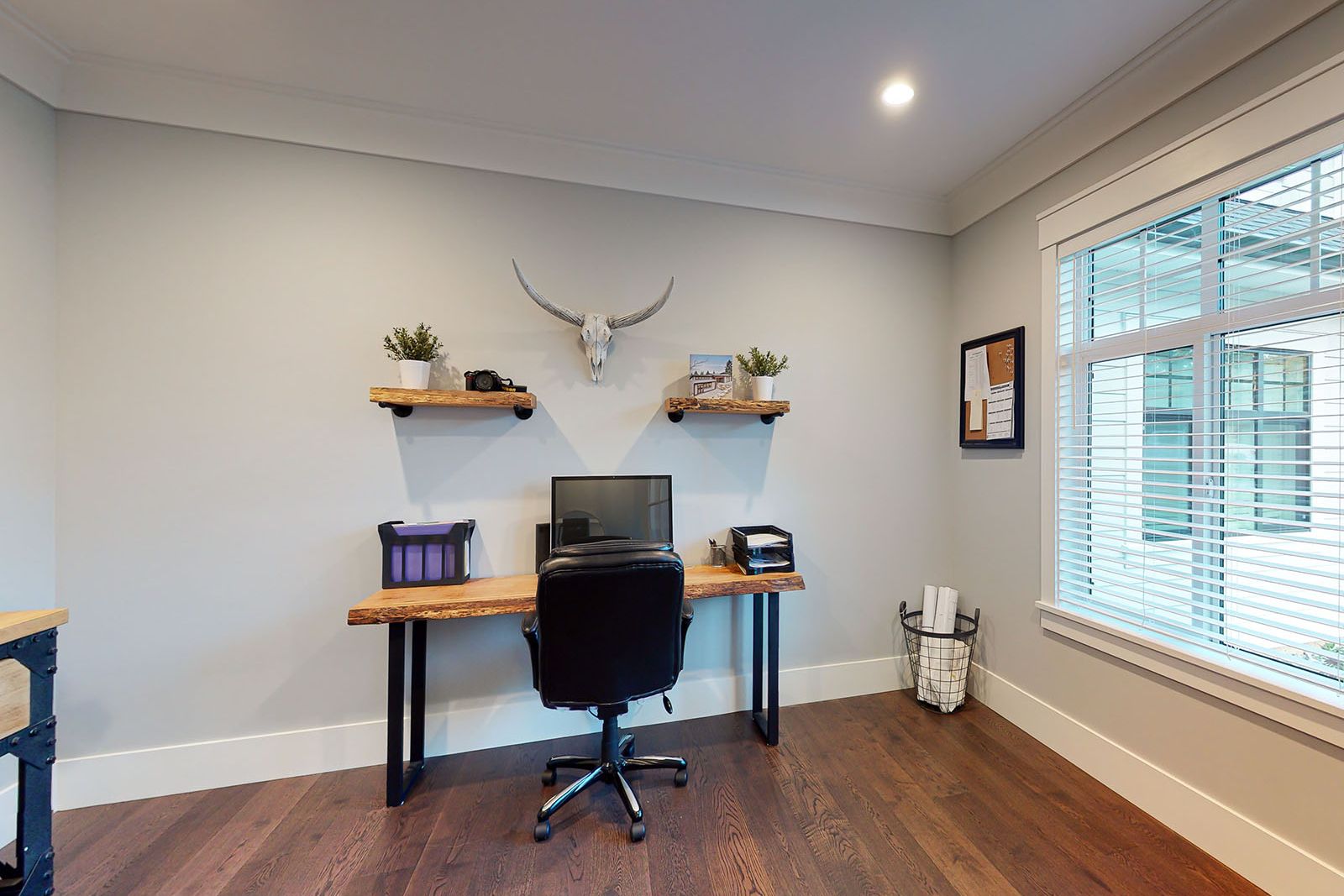 House interior from 3323 Henley