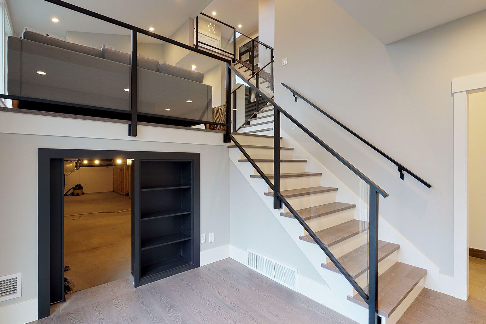 A house interior for 3579 Collingwood Drive