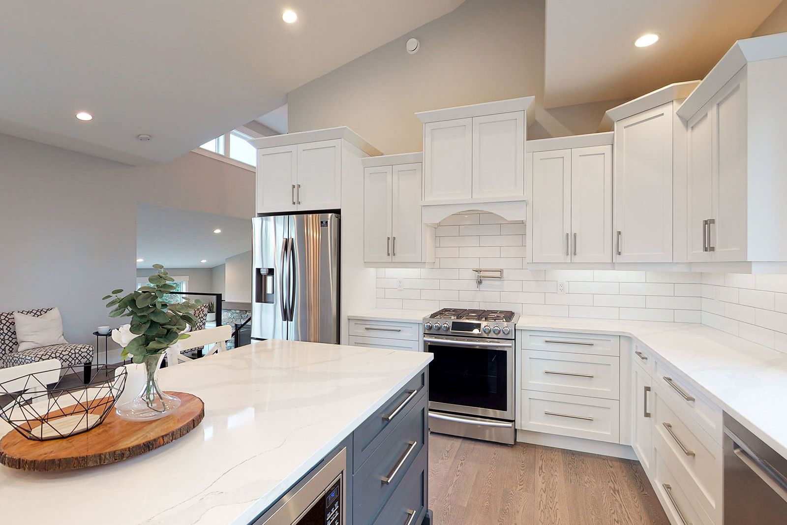 A house interior for 3579 Collingwood Drive