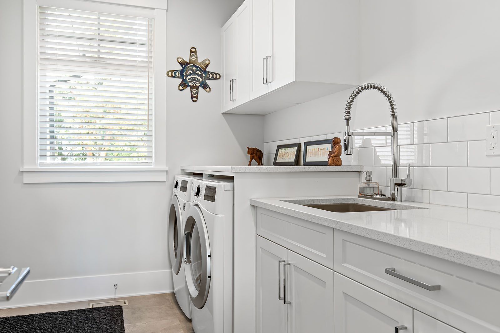 House interior for 2255 Foxrun