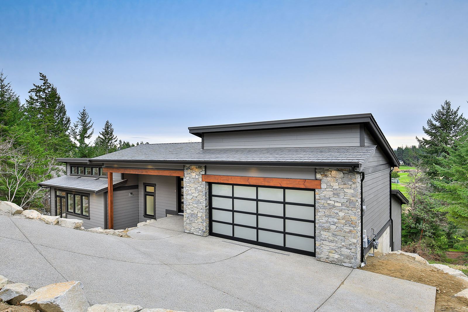 A house exterior for 3579 Collingwood Drive