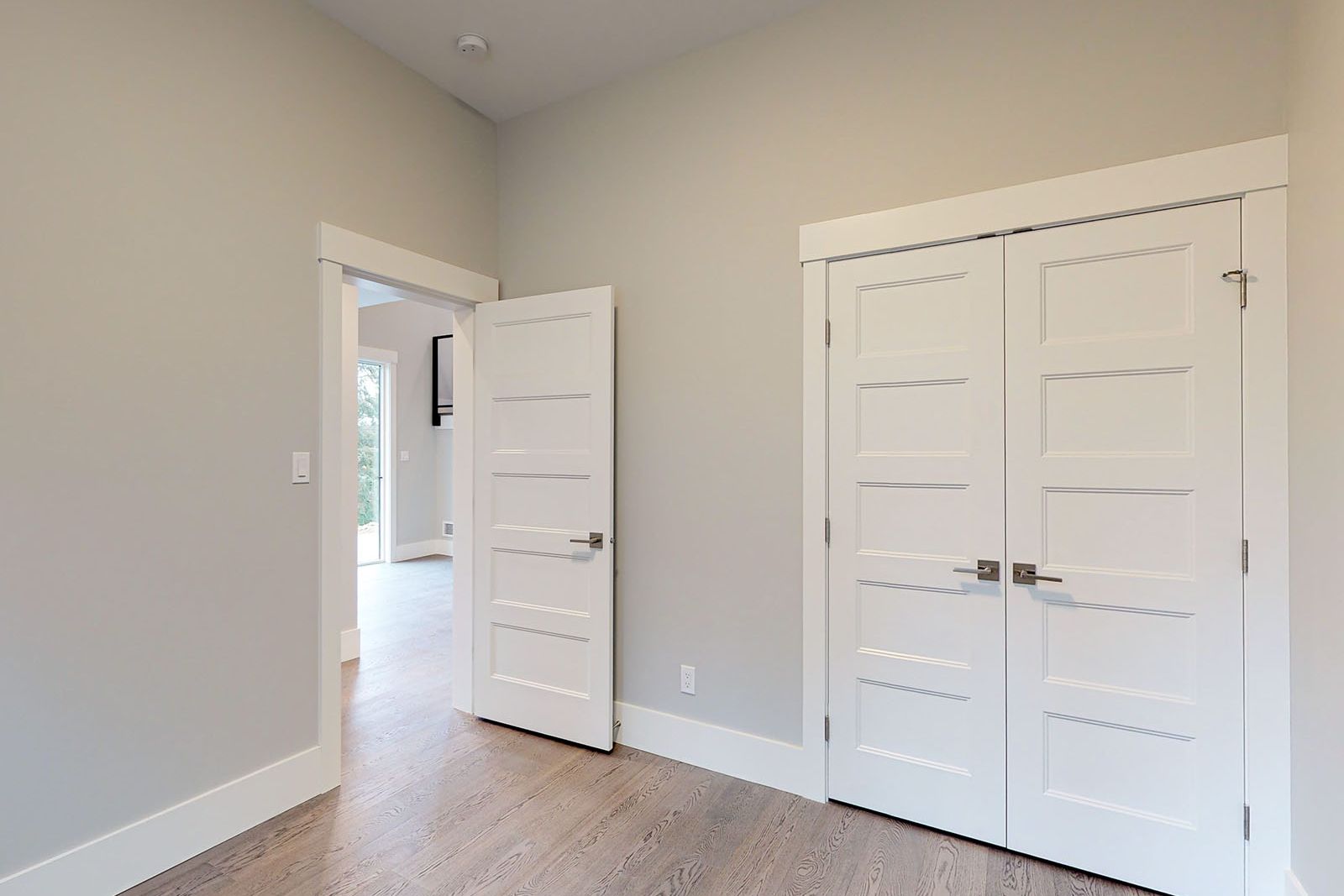 A house interior for 3579 Collingwood Drive