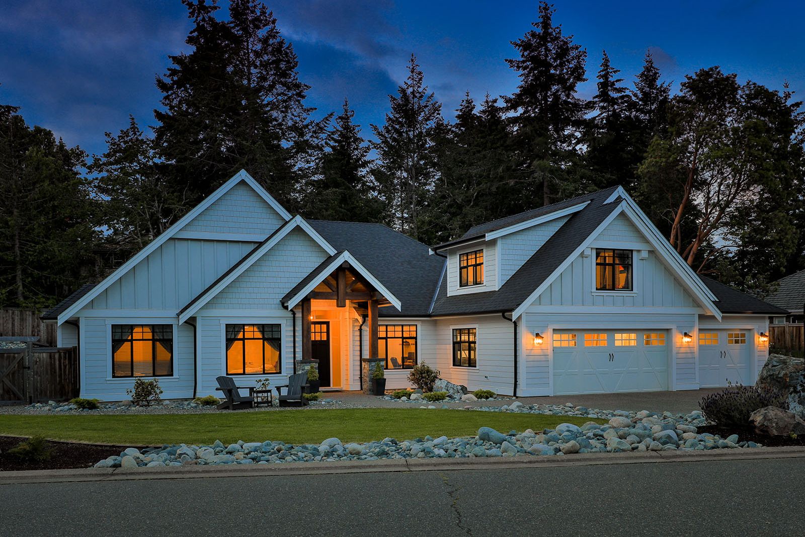 House exterior from 3323 Henley