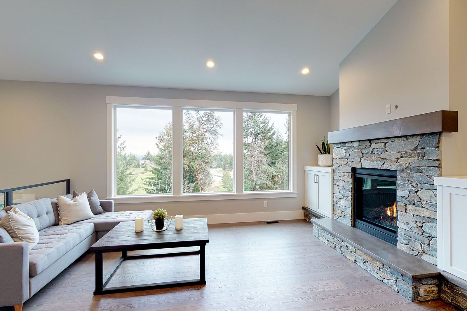 A house interior for 3579 Collingwood Drive